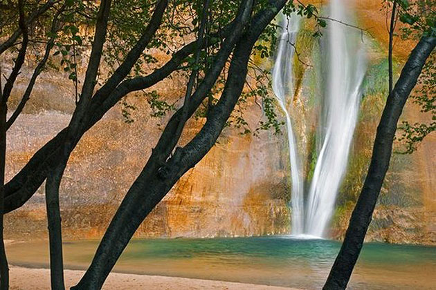 Calf Creek Falls